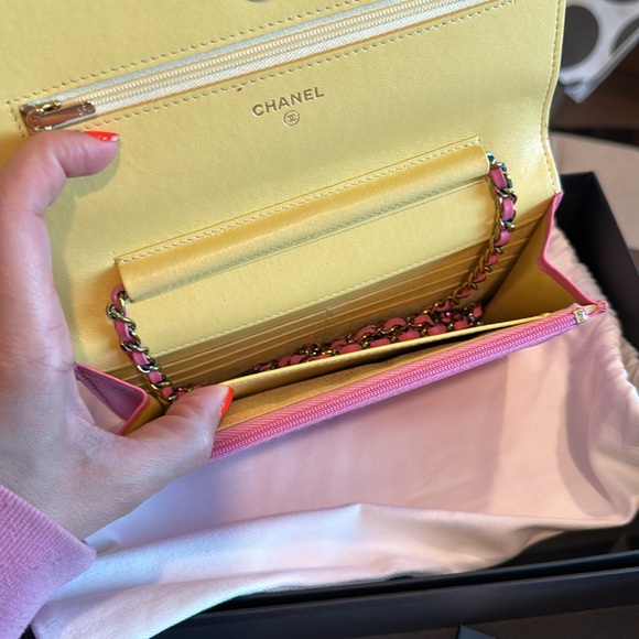 Chanel Lambskin Wallet on Chain, NWT very rare - Picture 6 of 14